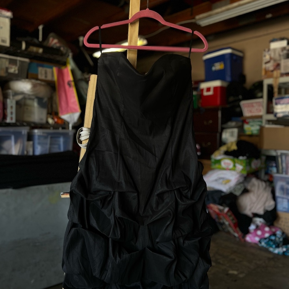 Elegant Black Strapless Dress